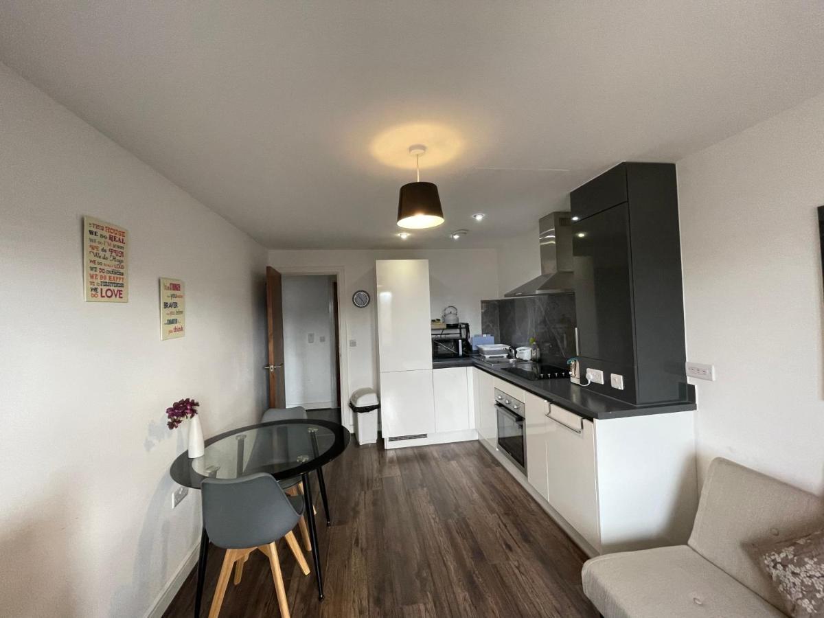 Modern Apartment Near Bullring Birmingam Exterior foto